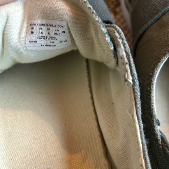 Keen Women’s Elsa Gore Slip On, Green - Picture 7 of 10